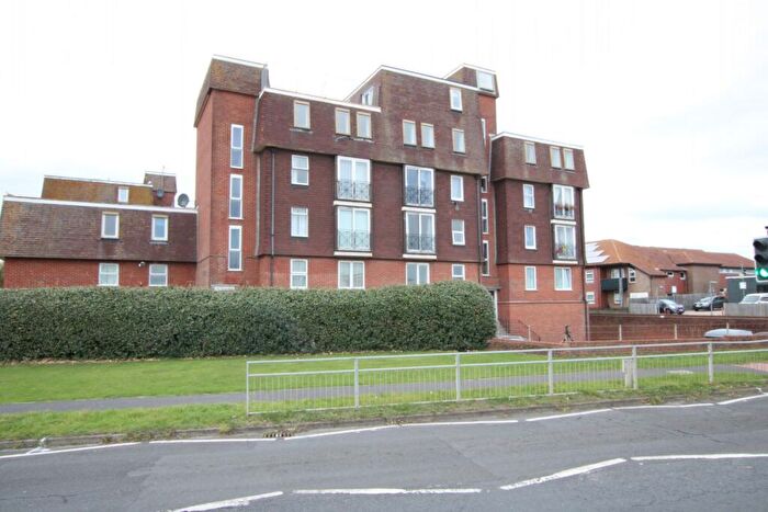 1 Bedroom Maisonette To Rent In Balcombe Road, Peacehaven, BN10