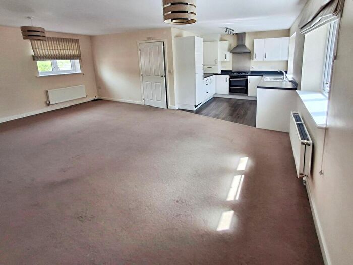 2 Bedroom Apartment To Rent In Cowlin Mead, Chelmsford, Essex, CM1