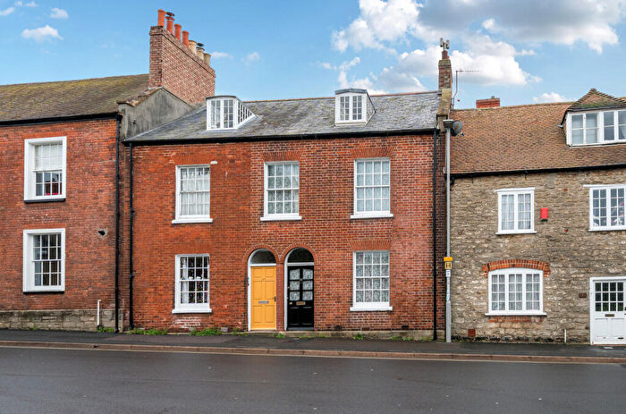 5 Bedroom Terraced House For Sale In South Street, Bridport, Dorset, DT6
