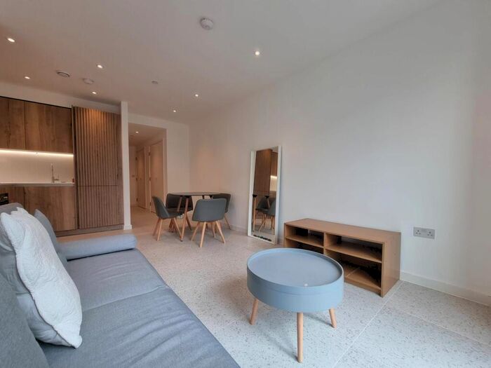 1 Bedroom Apartment To Rent In Jacquard Point, Cendal Crescent, London, E1