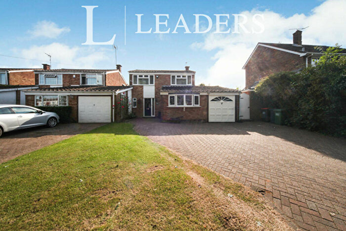 3 Bedroom Property To Rent In Lowther Road -, LU6