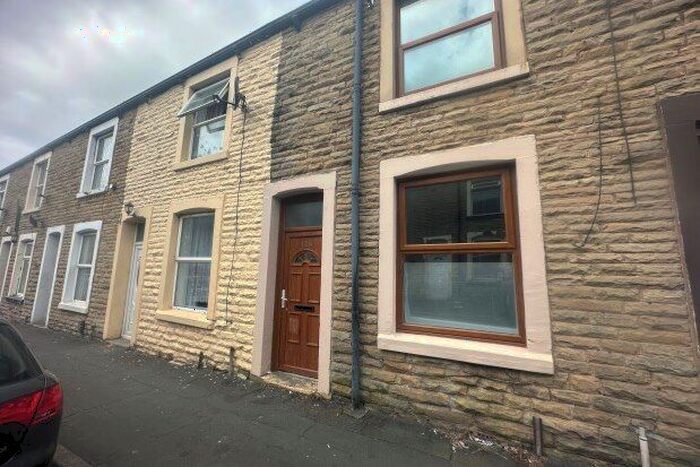 2 Bedroom Property To Rent In Leyland Road, Burnley, BB11