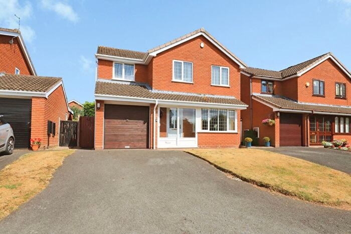 4 Bedroom Detached House For Sale In Turnham Green, Perton Wolverhampton, Staffordshire, WV6