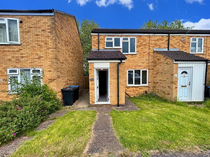 3 Bedroom Property To Rent In Peacocks, Harlow, CM19