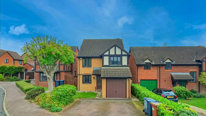 3 Bedroom Detached House To Rent In Oak End, Buntingford, SG9