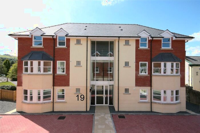 1 Bedroom Flat To Rent In Valentine Court, Llanidloes, Powys, SY18
