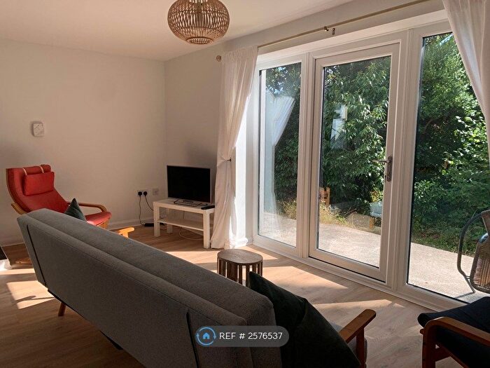2 Bedroom Bungalow To Rent In Newton Abbot, Newton Abbot, TQ12
