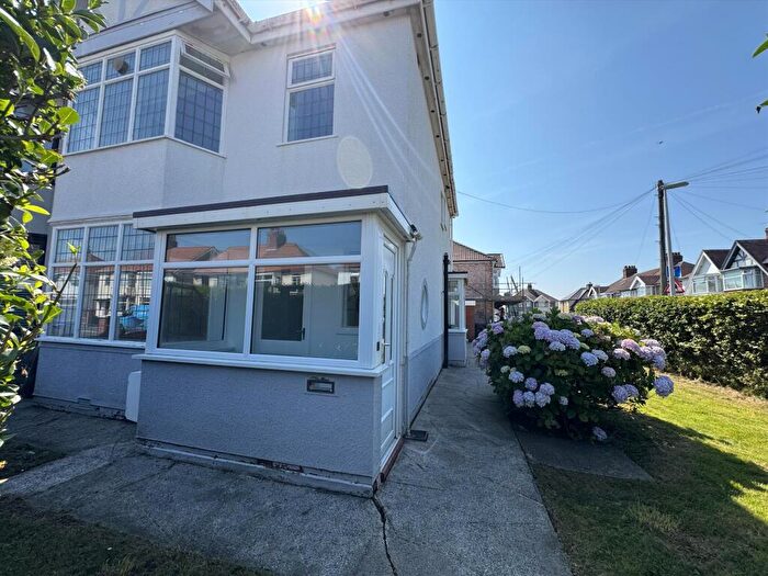 3 Bedroom Semi-Detached House To Rent In Sandicroft Road, Blackpool, FY1