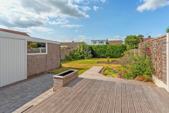 3 Bedroom Semi-Detached Bungalow For Sale In Almond Close, Thorpe Willoughby, Selby, YO8