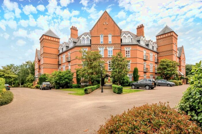 2 Bedroom Apartment To Rent In Virginia Park Virginia Water, GU25