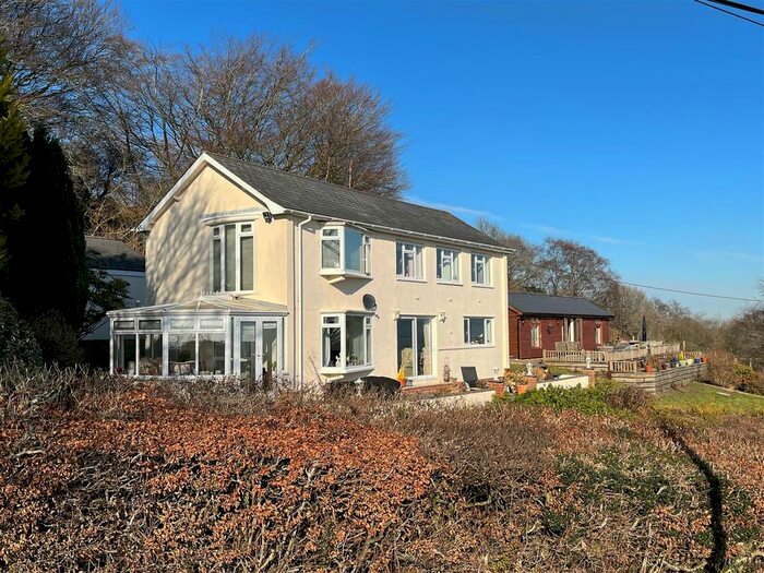 4 Bedroom Detached House For Sale In Fishpond, Bridport, DT6
