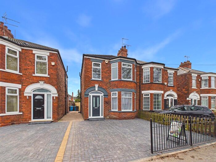 3 Bedroom Semi Detached House For Sale In Hall Road, Hull, HU6