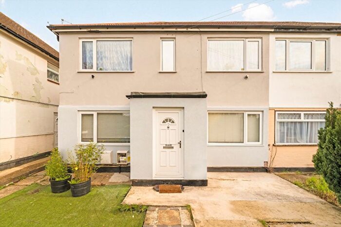 2 Bedroom Property To Rent In Fairfield Drive, Harrow, HA2