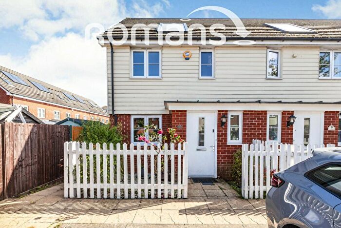 2 Bedroom End Of Terrace House To Rent In Bellefield, Cippenham, SL1