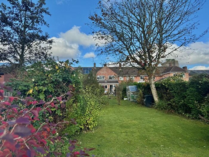 3 Bedroom House For Sale In High Street, Ramsbury, SN8