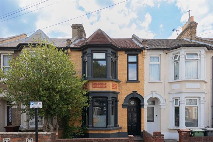3 Bedroom Property For Sale In Capworth Street, Leyton, E10