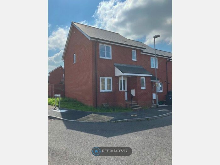 3 Bedroom End Of Terrace House To Rent In Channi Drive, Bridgwater, TA6