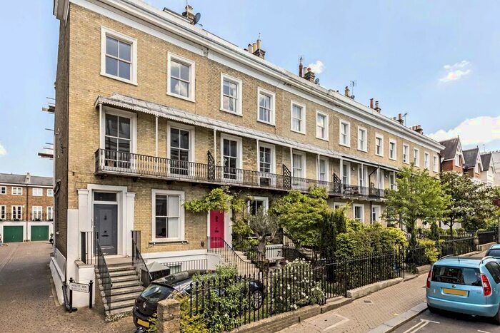 4 Bedroom Property To Rent In Richmond Hill, Richmond, TW10