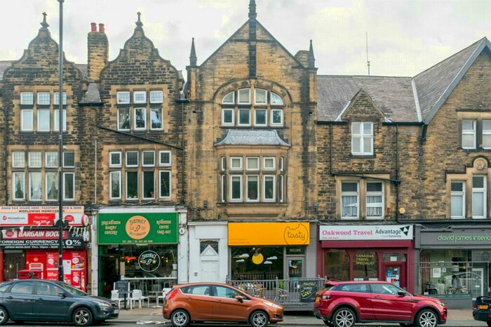 2 Bedroom Flat To Rent In Roundhay Road, Leeds, West Yorkshire, LS8