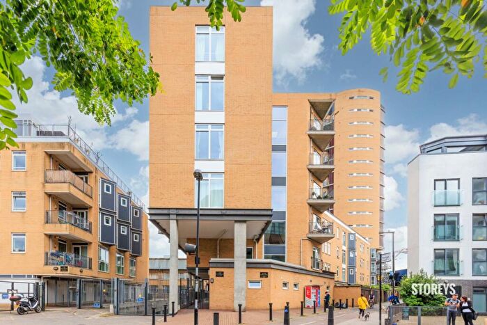 1 Bedroom Apartment To Rent In Martello Street, London Fields, E8