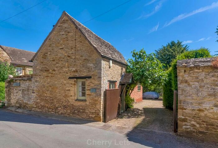2 Bedroom Cottage To Rent In North Side, Steeple Aston, OX25