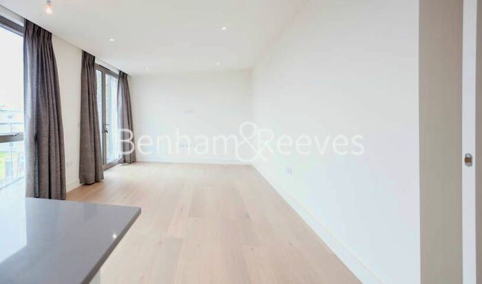 2 Bedroom Flat To Rent In Seaford Road, Northfields, W13