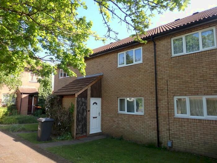 1 Bedroom Flat To Rent In Alburgh Close, Bedford MK42