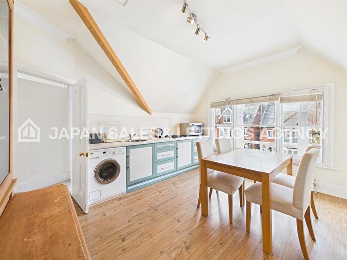 1 Bedroom Flat To Rent In Muswell Hill Road, Hornsey, N10