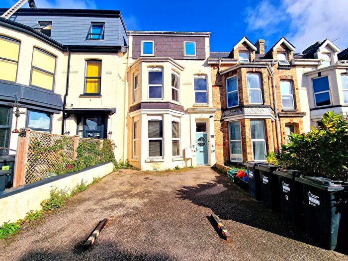 2 Bedroom Flat To Rent In Tolcarne Road, Newquay, TR7