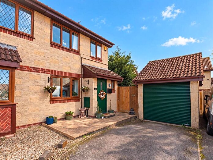 3 Bedroom House For Sale In Brunel Road, Nailsea, BS48