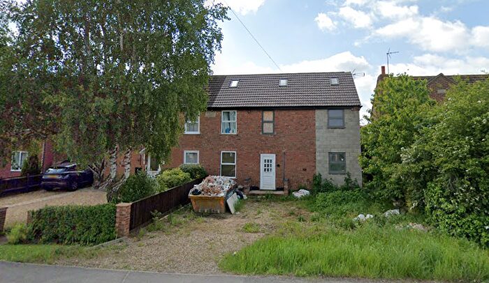 4 Bedroom Semi-Detached House For Sale In Chapelgate, Sutton St. James, Spalding, Lincolnshire, PE12