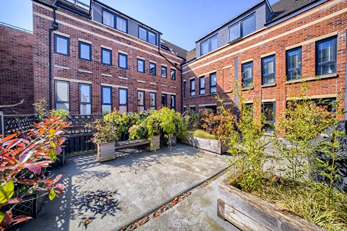 2 Bedroom Flat For Sale In Mary Street, Birmingham, B3