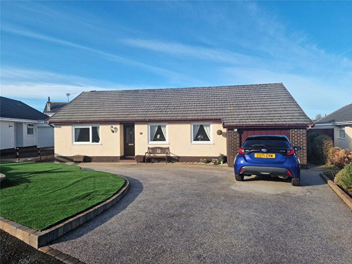 3 Bedroom Bungalow For Sale In Crickmarren Close, Pembroke, Pembrokeshire, SA71