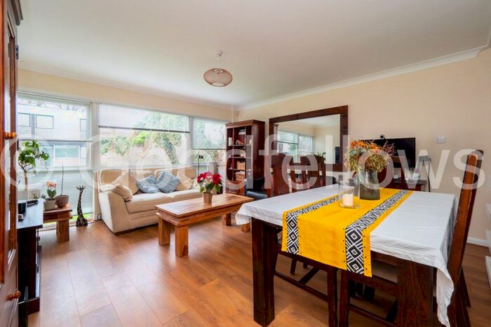 4 Bedroom Property To Rent In Bankside Close, Carshalton SM5