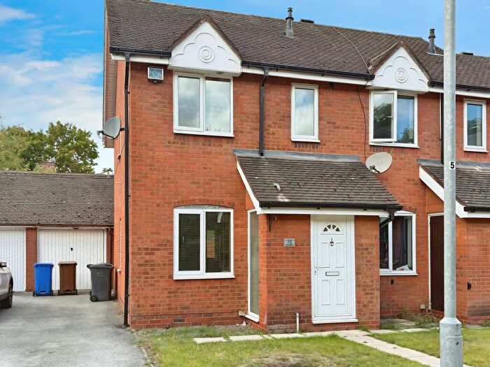 2 Bedroom End Of Terrace House To Rent In Blythfield, Burton-On-Trent, DE14