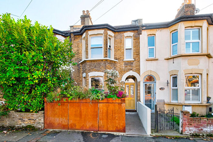 3 Bedroom Terraced House For Sale In Thorpe Road, Forest Gate, E7