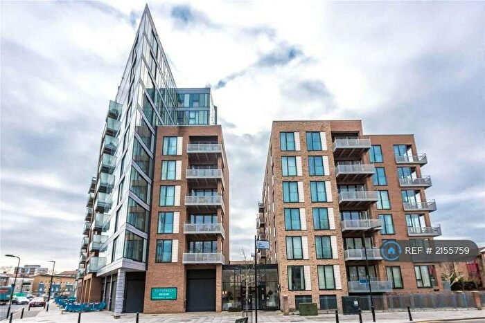 1 Bedroom Flat To Rent In Lee Street, London, E8