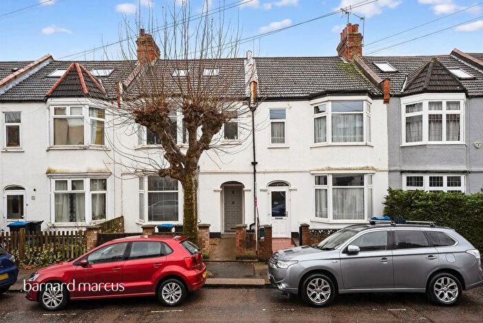 2 Bedroom Flat For Sale In Caithness Road, Mitcham, CR4