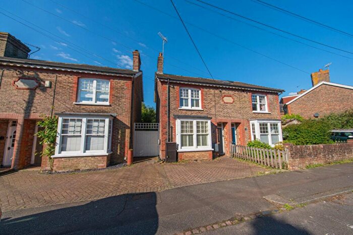 3 Bedroom Semi-Detached House For Sale In Gower Road, Haywards Heath, RH16