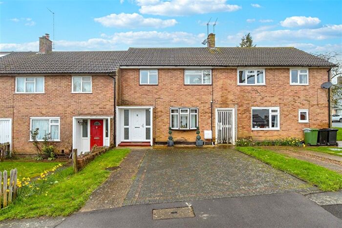 3 Bedroom Terraced House For Sale In Stubs Hill, Dorking, Surrey, RH4