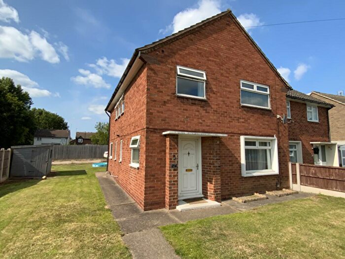 4 Bedroom Semi-Detached House For Sale In Peveril Crescent, Nottingham, NG10