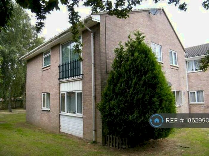 2 Bedroom Flat To Rent In Harris Close, Skegness, PE25