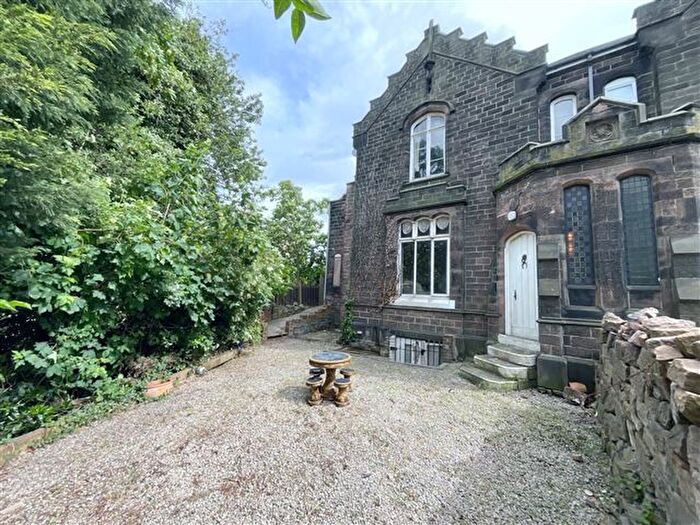 2 Bedroom Flat For Sale In Ridge Road, Rotherham, S65