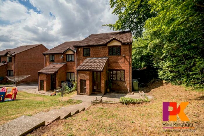 2 Bedroom Semi-Detached House To Rent In Greenacres, High Wycombe, HP13