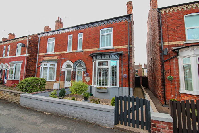 3 Bedroom Semi-Detached House For Sale In Edward Road, Gainsborough, DN21