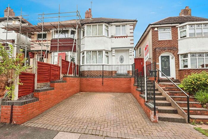 3 Bedroom Semi Detached House For Sale In Widney Avenue, Birmingham, West Midlands, B29