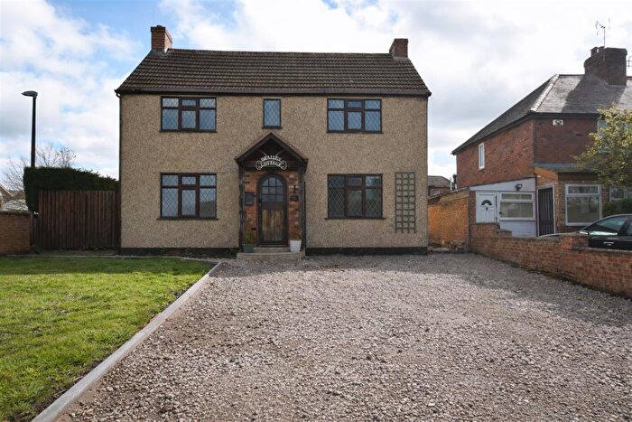 4 Bedroom Detached House To Rent In Brailes Cottage, Leys Lane, Meriden, CV7