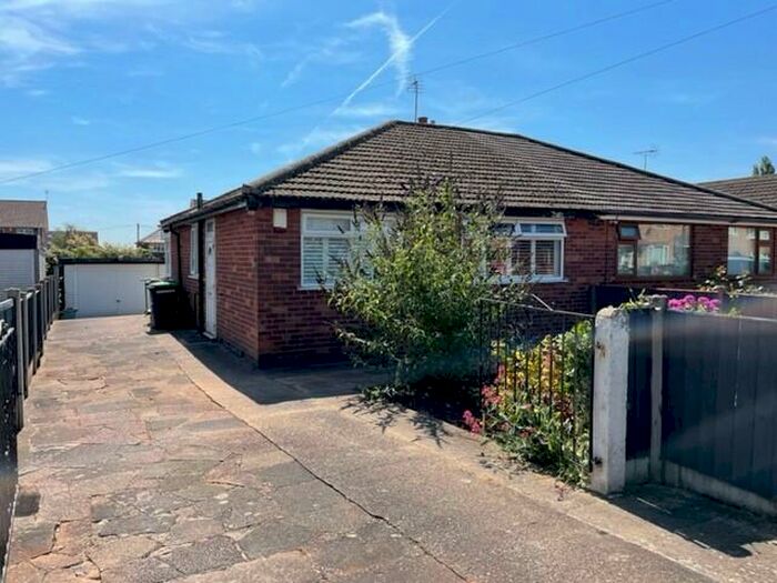 2 Bedroom Bungalow To Rent In Avon Avenue, Hucknall, NG15