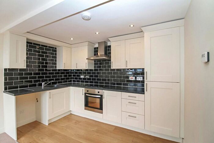 2 Bedroom Property To Rent In The Grange, Richardshaw Lane, Pudsey, Leeds, LS28