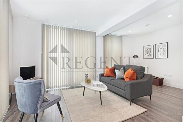 3 Bedroom Apartment To Rent In Fusion Apartments, Moulding Lane, SE14